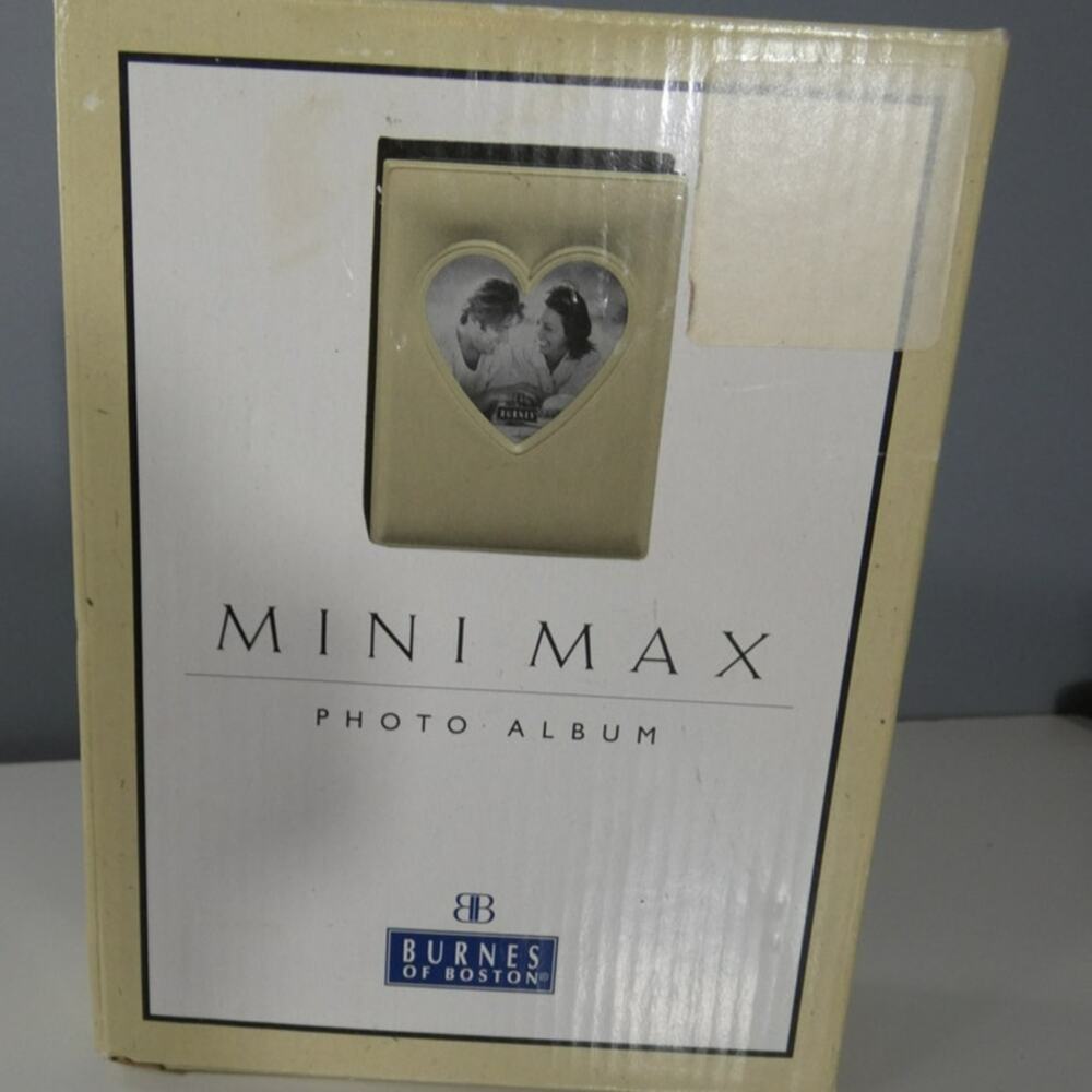 New Burnes of Boston Mini Max Photo Album Satin Heart 4x6 Wedding Gift